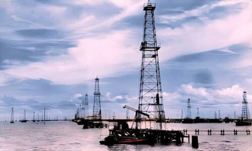 Según Axios: El Departamento de Energía de EE. UU. afronta duras críticas por la parálisis en los acuerdos petroleros con Venezuela