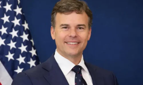 Relevo Estratégico en la Diplomacia de EE. UU.: John Barrett asume la jefatura de la Misión para Venezuela