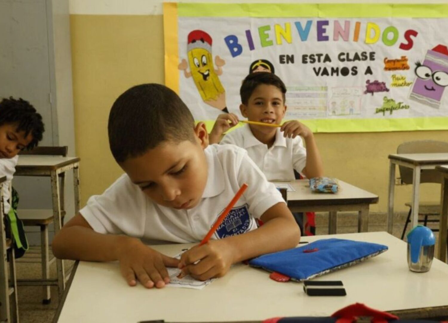 Inicio del año escolar 2025-2026 : Más de 110.000 estudiantes se  reincorporan hoy a clases - Standard Digital News | Noticias de Maracaibo  Venezuela y el Mundo