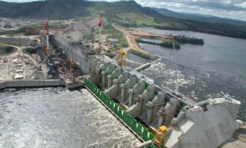 Impsa negocia acuerdo clave para inyectar 672 MW al sistema eléctrico venezolano
