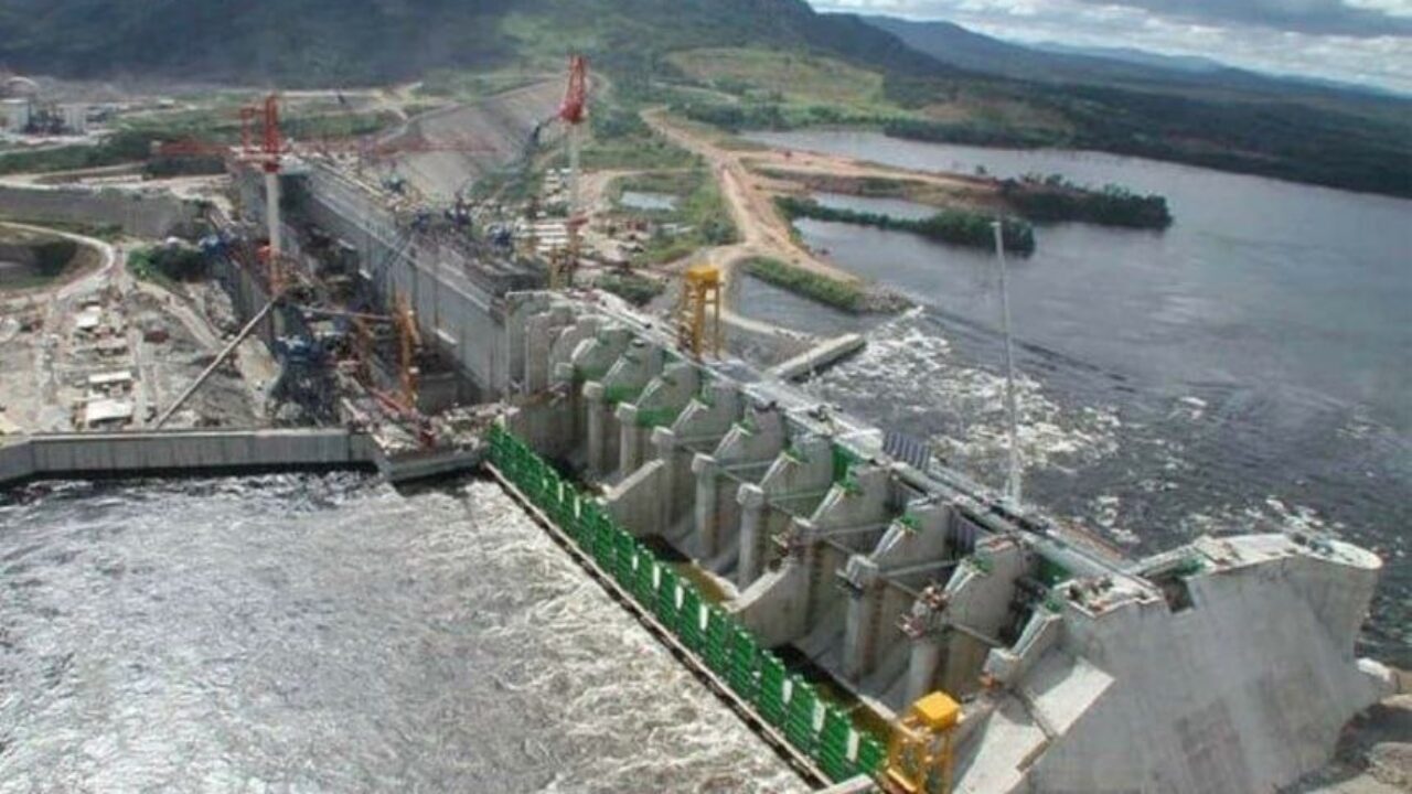 Impsa negocia acuerdo clave para inyectar 672 MW al sistema eléctrico venezolano
