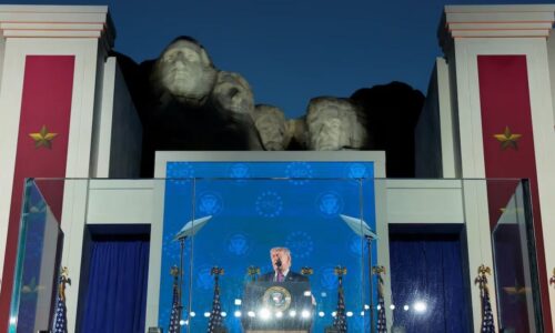 Trump conmemora los 250 años de independencia con una advertencia contra el «comunismo»