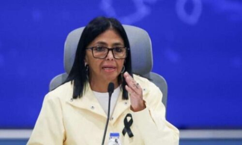 Delcy Rodríguez confirma quebranto de salud y ratifica compromiso frente a la emergencia nacional