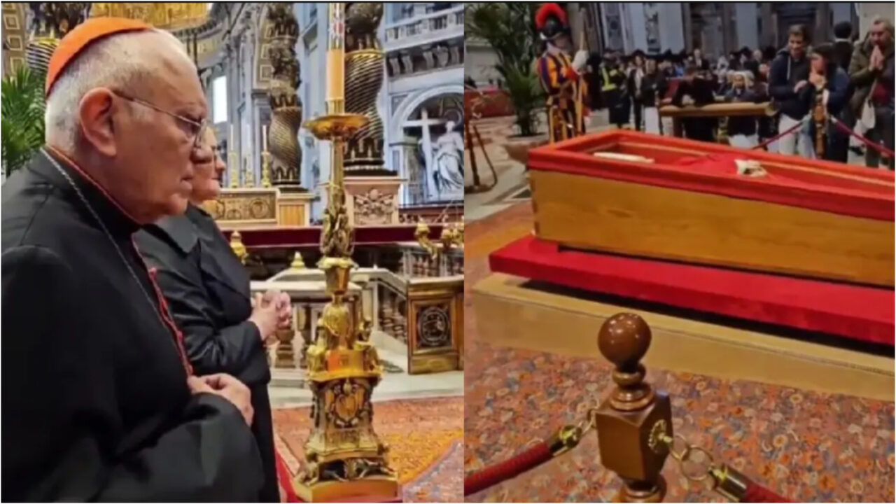 El Cardenal venezolano Baltazar Porras visitó el féretro del Papa Francisco para darle el último adiós