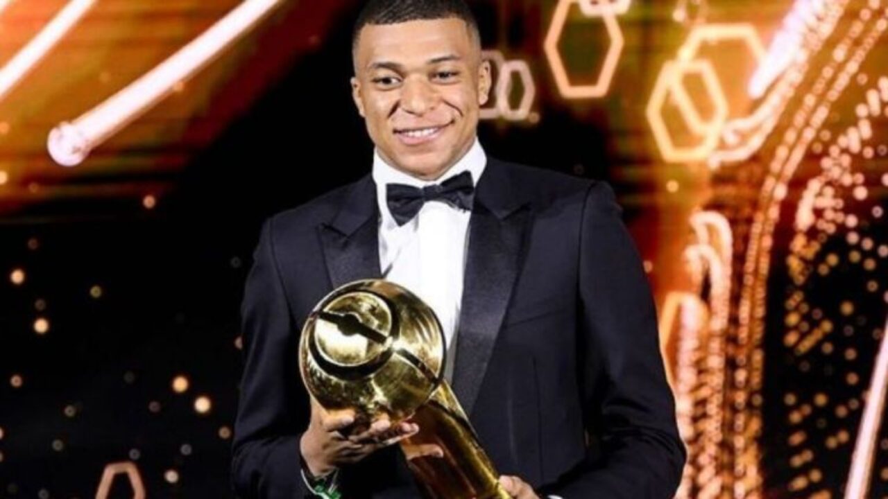 Kylian Mbappé, elegido mejor jugador del año de los Globe Soccer Awards