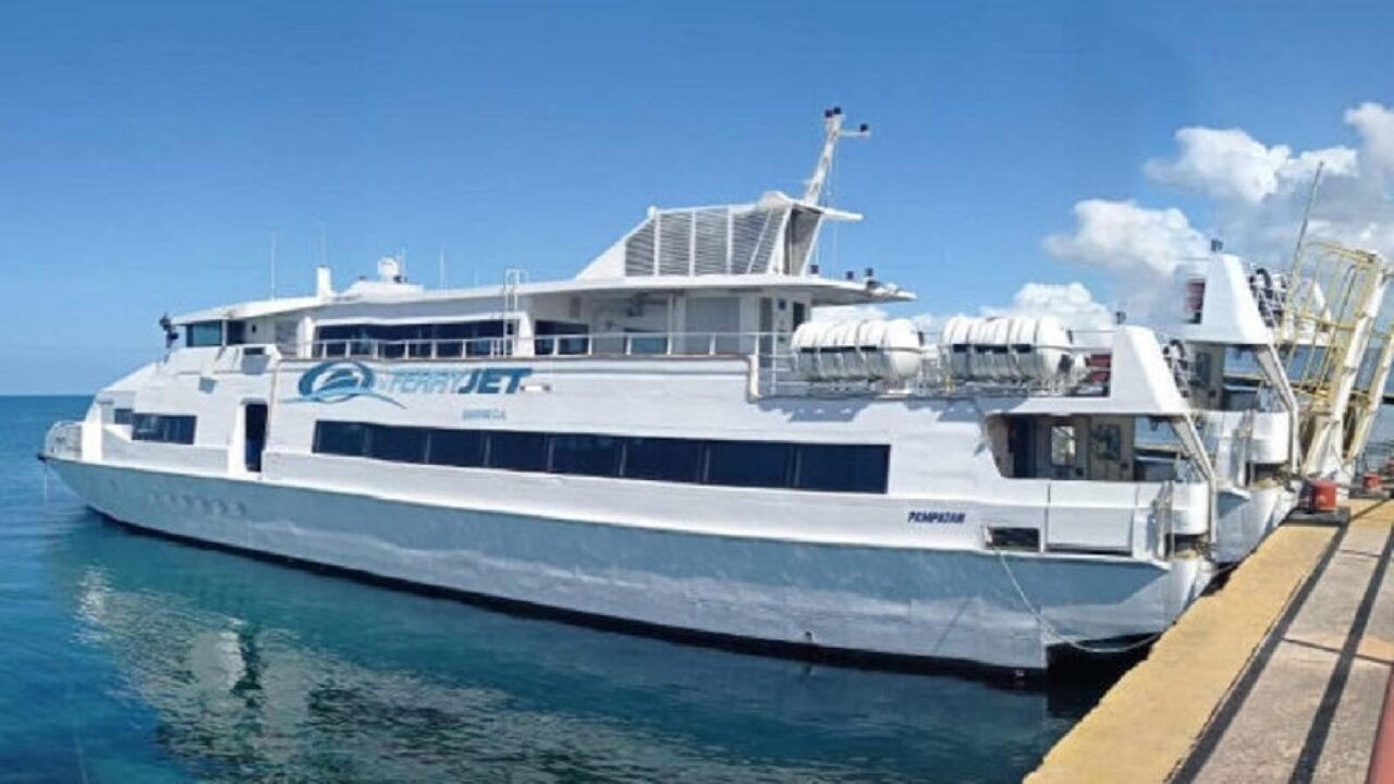 Reactivan ferry hacia la Isla de Coche luego de 7 años