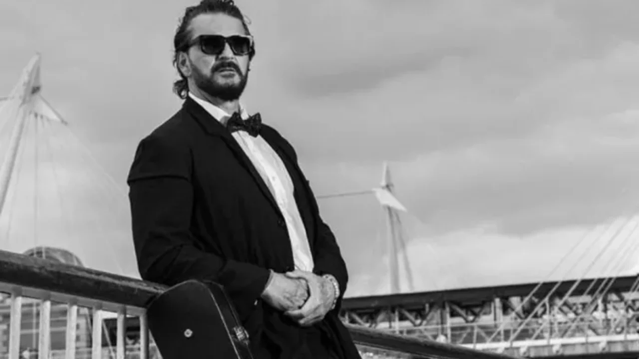 El cantautor Ricardo Arjona hará en EE.UU una extensión de la gira “Blanco y Negro”