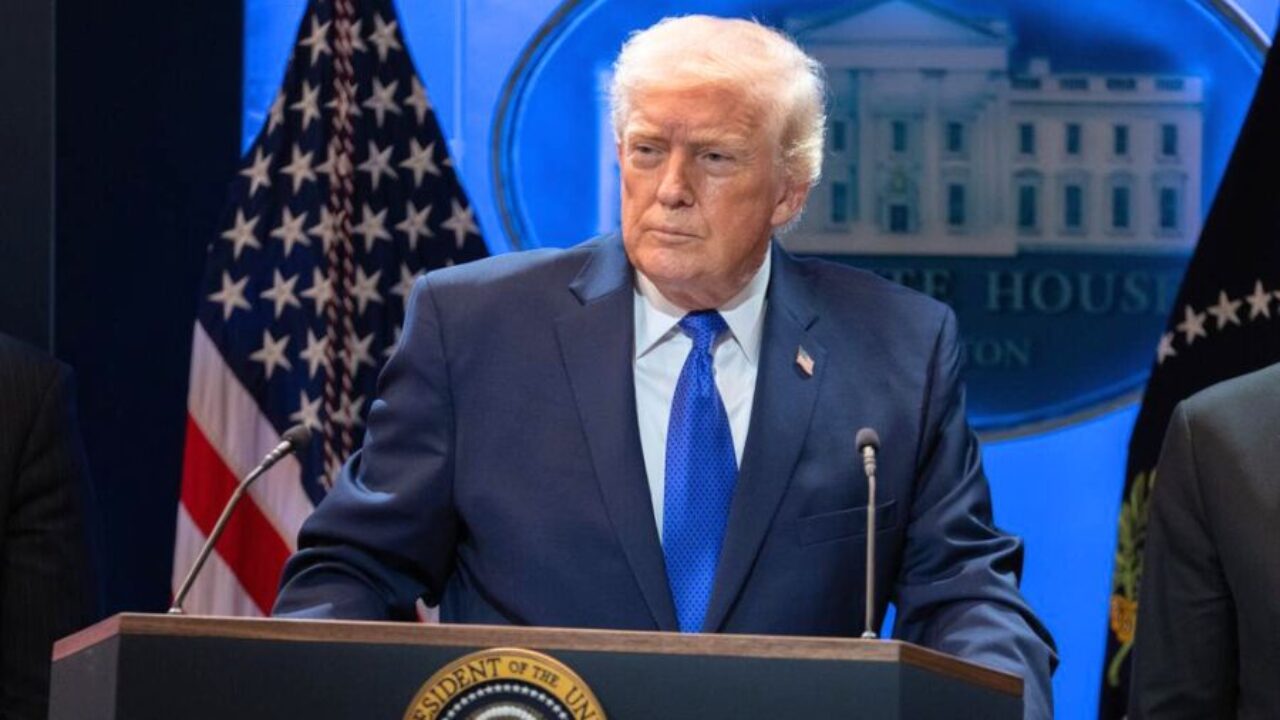 Trump asegura que Irán entregaria su uranio enriquecido para ser destruido cambio de un cese al fuego de 60 días en Ormuz