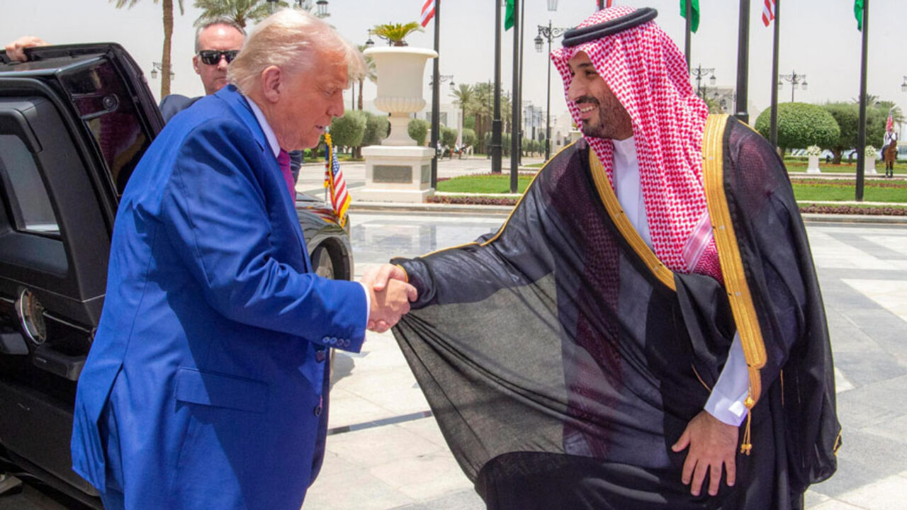 Donald Trump inicia su primera gira internacional con visita a Arabia Saudita