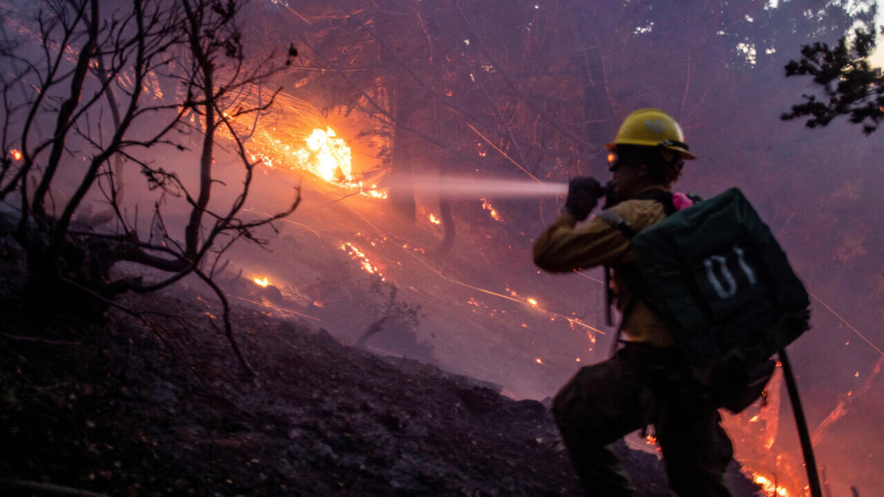 Asciende a 11 el número de muertos por los incendios activos de Los Ángeles