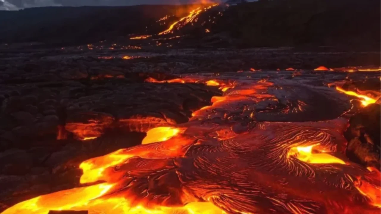 ¡Insolito! :Nuevo océano de lava comenzó a formarse debajo del continente africano